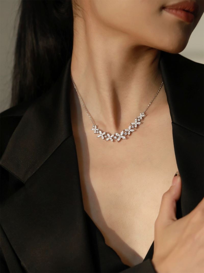 T*f*ny necklaces